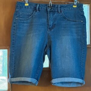 EUC d. Jeans denim jeans. Size 8. Women’s.